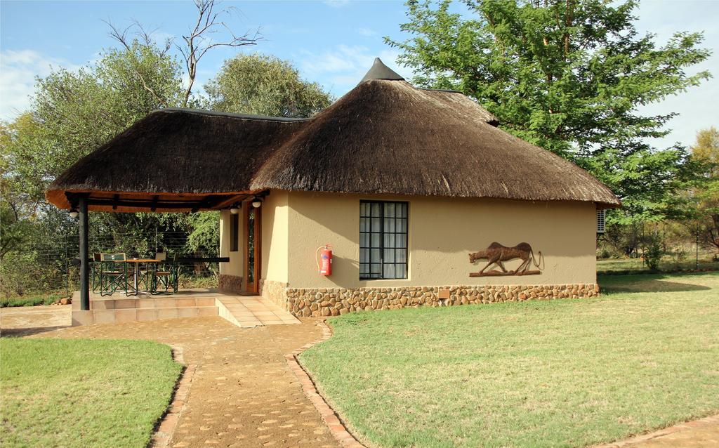 Ukutula Lion Lodge Beestekraal  Habitación foto